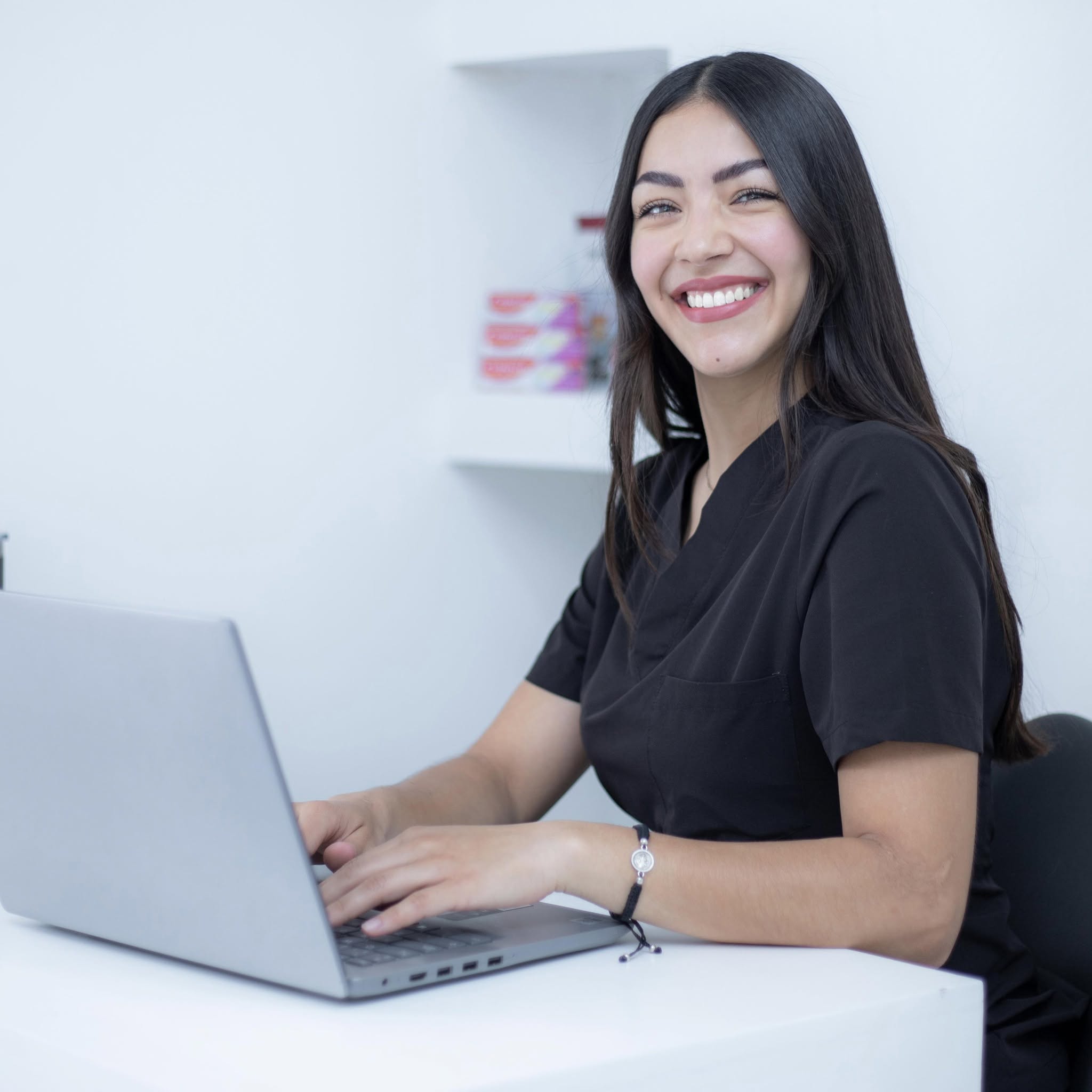 Cirujano Dentista Belinda Vázquez en Dental Bel Zapopan